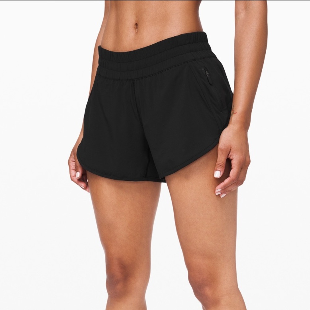 lululemon tracker shorts size 6